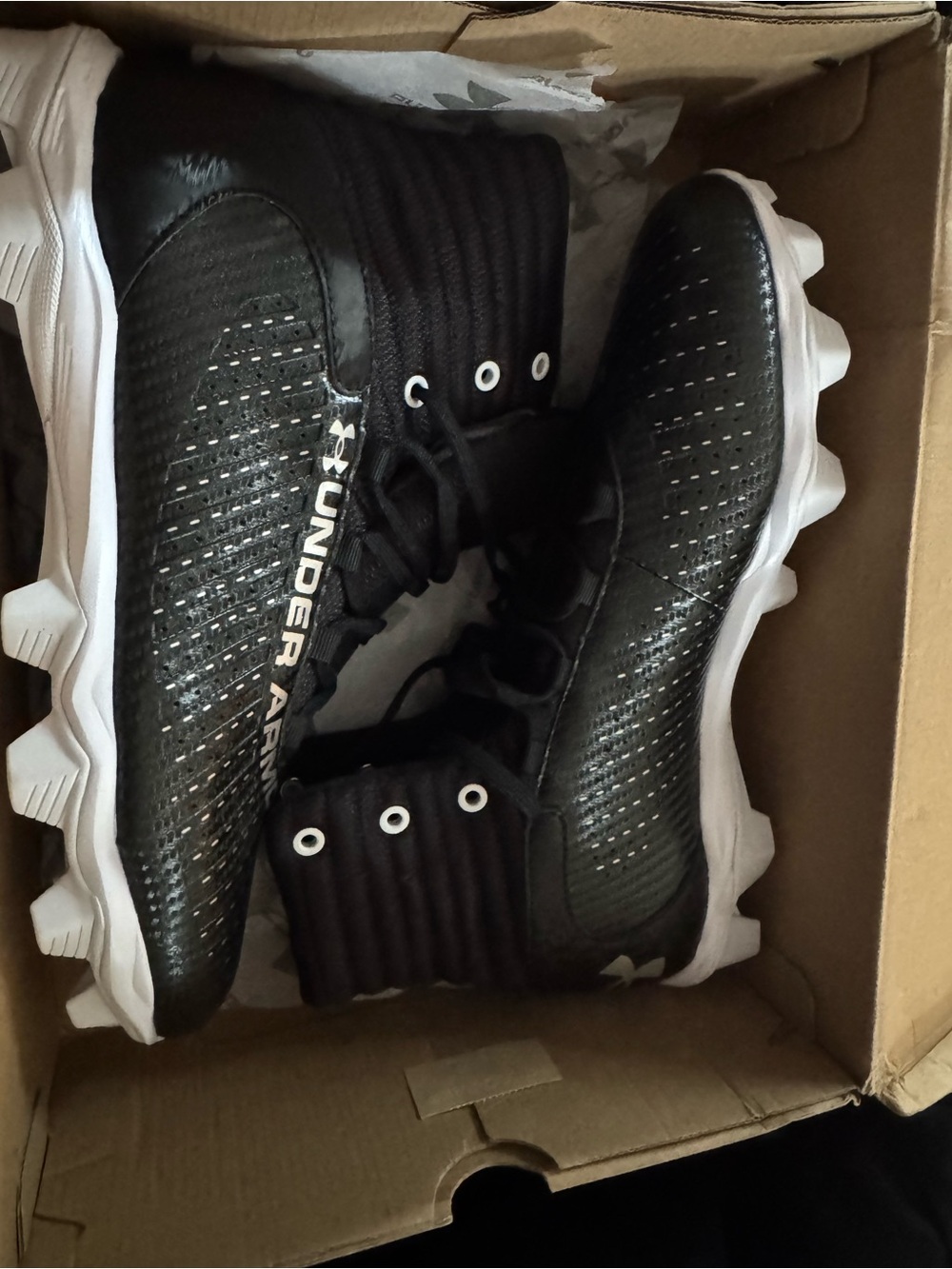 Size 11.5 Under Armour Men's Hightop Football Cleats